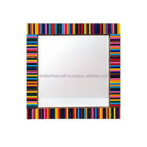 Espejo Decorativo de Pared Hecho a Mano, Moderno y Ecológico, con Diseño de Crayones, Espejo Cuadrado de Lujo Personalizado de 18x18 Pulgadas para Decoración del Hogar - Product Image 1