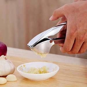 Shengya Top Choice Garlic Press Stainless Steel Garlic Crusher Kitchen Mincer Cooking <b>Tool</b> Durable Reusable - Product Image 5