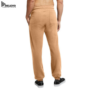 Pantalones Deportivos de Corte Regular, Calidad Premium, con Logotipo Personalizado para Hombre, Transpirables, Hechos en Pakistán, al Mejor Precio - Product Image 2