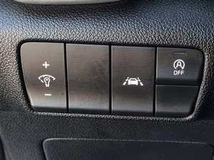 Hyundai Sportage Diesel Automatique 2022 Blanc, SUV 5 Places, Conduite à Gauche, Véhicule d'Occasion Coréen avec Clé Intelligente, Assistance à la Sécurité, 4x4 - Product Image 4