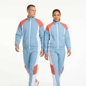 Ensembles de vêtements d'entreprise en gros, légers, en nylon, avec logo personnalisé, pour les programmes de voyage et les événements d'équipe en plein air - Product Image 1