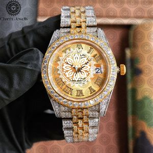 Charm Jewells Reloj de cuarzo analógico de acero inoxidable con incrustaciones de diamantes para hombre, caja redonda de 42 mm, indicador de fecha, cierre plegable - Product Image 1