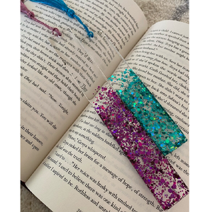 Marque-page en résine fait main à prix abordable, best-seller, couleurs bleu ciel premium avec paillettes, marque-page en résine à prix incroyable - Product Image 3