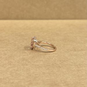 Anillo de Oro de 14K Premium con Morganita Natural en Corte Corazón Rosa, 3.63 CT en el Centro con Piedras Laterales de 0.52 CT, Diseño de Joyería para Novia - Product Image 6