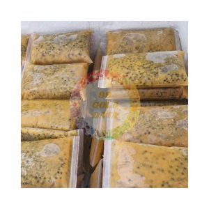Fournisseur direct d'usine du Vietnam, purée de fruit de la passion surgelée, sucrée et acidulée, qualité supérieure, emballage sous vide en vrac - Product Image 4