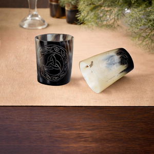 Vasos de Chupito de Cuerno Vikingo Hechos a Mano, Tazas de Beber de Cuerno de Búfalo Natural, Artículos de Bar Medievales Rústicos, Regalo Único de Bebidas Vikingas para Mí - Product Image 4
