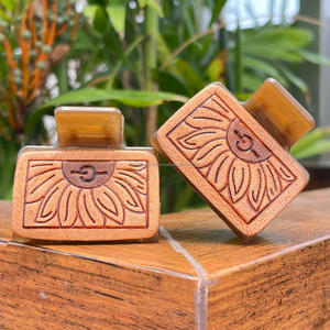 Mini pinzas para el pelo decorativas hechas a mano personalizadas, accesorios para el cabello de cuero grabado para mujeres con diseño artístico - Product Image 5