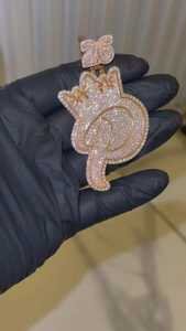 จี้มอสซาไนต์หรูหรา ประดับเพชรสองสี จี้ตัวอักษรเริ่มต้น 925 เงินแท้ สไตล์ฮิปฮอป ผ่านการทดสอบเพชร - Product Image 3