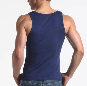 Débardeur de sport respirant bleu pour homme, coupe ajustée, idéal pour la musculation et l'entraînement athlétique - Product Image 6
