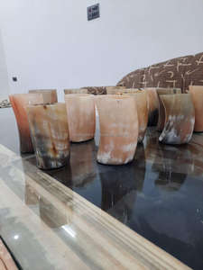 Authentiques gobelets en corne courte en matériau organique poli pour bière, vin, style animal/religieux, cadeau de mariage, artisanat en vogue en Inde - Product Image 4