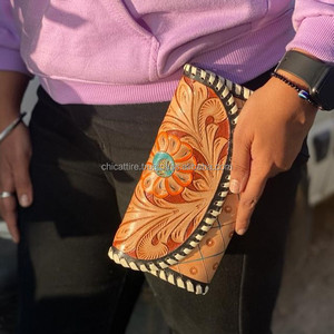 Cartera de cuero tallada a mano, funda de teléfono de embrague, elegante Cartera de flores de Sol occidental para mujer - Product Image 4