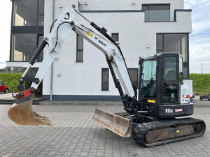 Mini-excavatrice Bobcat E55 compacte de 5,5 tonnes, excavatrice sur chenilles puissante avec moteur Kubota, équipement de terrassement d'occasion, exportation dans les marchés mondiaux - Product Image 3