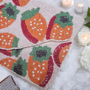 Pochette à motif de fruits de créateur sac à main perlé fait à la main sac à main personnalisé élégant soirée mariage fête luxe mode sac à main - Product Image 3