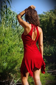 Robe de fée elfique rouge asymétrique, style bohème, pour femme, idéale pour les festivals - Product Image 2