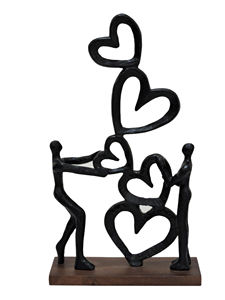 Sculpture artisanale en aluminium noir de couple avec cœurs montants, statue abstraite de l'amour sur socle en bois, décoration artistique moderne pour anniversaire - Product Image 2