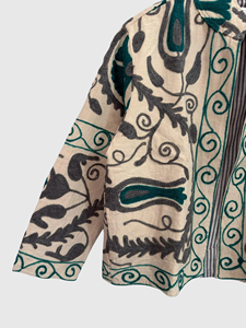 Blouson en coton tissé pour femme, brodé à la main, col mandarin floral, manches longues, grande taille, vêtement d'automne - Product Image 4