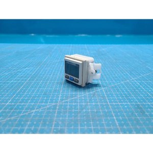 Interruptor de Presión de Vacío Digital SMC ZSE30A-C4H-B-M, Usado, Piezas de Equipos Semiconductores Legacy - Product Image 2