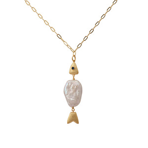 Collar Personalizado Art Deco con Colgante de Cola de Pez Chapado en Oro con Perlas Barrocas, Joyería Inspirada en el Océano, Cuarzo Iolita - Product Image 1