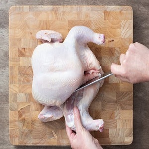 Poulet Halal Congelé Entier et en Pièces Prix Abordable En Stock Livraison Rapide Poulet Frais Congelé de Meilleure Qualité à Vendre - Product Image 1