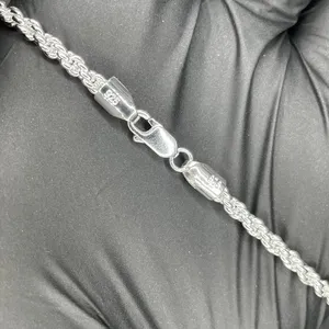 Pendentif Croix Moissanite Sertie de Pierres Style Hip Hop Luxe en Argent Sterling 925 - Product Image 3