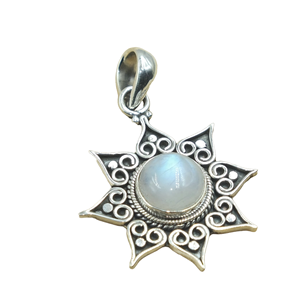 Colgante de plata de ley 925 con piedra lunar arcoíris natural, hecho a mano, diseño bohemio de sol, cabujón, joyería de piedras preciosas, regalo para mujeres, unisex. - Product Image 1