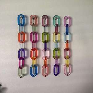 Collier long en résine à maillons larges, creux et épais, style punk, avec mélange de couleurs, pour décoration murale - Product Image 2