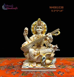 Artesanía Nirmala, Estatua Tradicional de Saraswati en Resina |   Figura Religiosa Pintada a Mano de Rajasthan para el Hogar, la Oficina o el Templo - Product Image 1