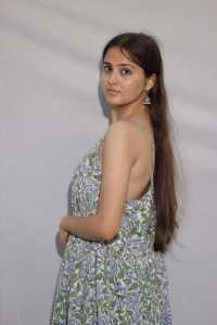 Robe indienne élégante en coton faite à la main, robe de soirée à la mode pour femme, tenue d'été pour mariée, cadeau personnalisé, robe en solde - Product Image 4