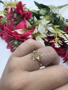 Bague en or plaqué améthyste florale pour femme, bague en pierres précieuses, style classique, pierre de naissance de février, bijoux à porter au quotidien - Product Image 4