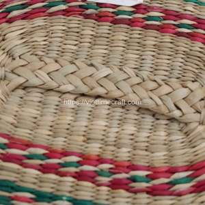 Vente en gros de panier, boîte et poubelle de rangement en jonc de mer Noel Touch avec couvercle Décoration de Noël de forme ovale - Product Image 4