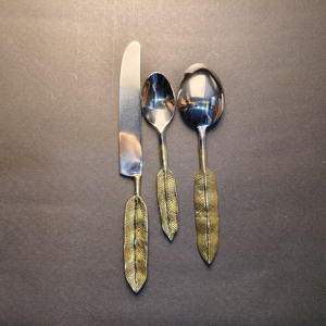 Juego de Cubiertos de 3 Piezas con Diseño de Plumas Doradas, Incluye Cuchillo para Cena, Cuchara para Sopa y Cuchara para Postre, Juego de Cubiertos de Latón Ecológico - Product Image 6