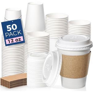 Paquete de 50 Vasos Desechables de Papel Resistente para Café Caliente de 12 oz con Tapas Antiderrames y Fundas para Llevar, Ideales para Uso Doméstico - Product Image 1