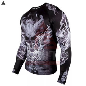 Rash Guard de Alta Calidad Personalizado para Hombre en Grandes Cantidades para Venta, Fabricado en Pakistán - Product Image 4