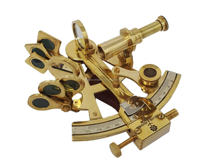 Sextant nautique brillant en laiton Marine Maritime Style ancien Vintage Maritime Sextant en laiton massif avec boîte-cadeau en verre en bois - Product Image 5