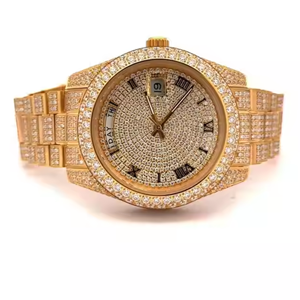 Reloj de Edición Limitada con Movimiento Automático de Cuarzo en Tono Dorado, Diamantes Moissanite, Esfera con Números Romanos de Acero, Analógico, de Acero Inoxidable - Product Image 1