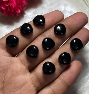 พลอยออนิกซ์สีดำรูปหัวใจขนาด 8 มม. แบบคาโบชอง เรียบเนียน สำหรับทำเครื่องประดับ - Product Image 4