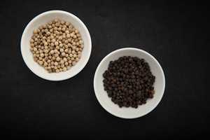 Pimienta Negra y Pimienta Blanca Premium en Grano y Molidas, Especias a Granel, Precio de Fábrica, Condimento Natural de Alta Calidad - Product Image 5