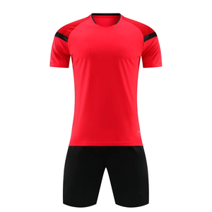 Ensemble de maillots de football rétro vert classique personnalisé, service OEM, découpe automatisée, sublimation originale, short respirant et léger - Product Image 1