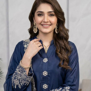 Conjunto de Kurti de Seda Crepé Bordada a la Moda con Palazzo y Dupatta de Organza – Colección de Ropa de Fiesta para Mujer - Product Image 1