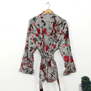 Robe Kimono Longue à Col en V en Coton Imprimé Floral, Séchage Rapide, Manches Longues, Faite à la Main, pour Demoiselle d'honneur ou Tenue de Plage - Product Image 1