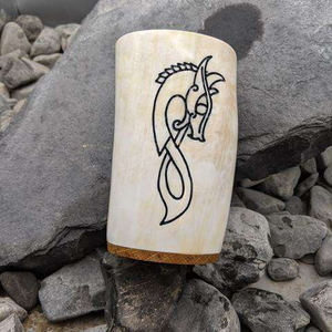 Corne à boire viking polie de bonne qualité, écologique, avec couvercle en verre, imitation antique, style amour, sur mesure, toutes tailles, sans danger pour les aliments - Product Image 1