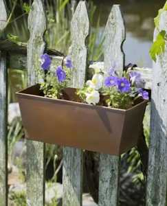 Maceta de Metal Dorado Martillado con Diseño Floral en Relieve, Maceta Redonda de Metal para Mesa, Maceta Dorada para Plantas de Interior - Product Image 5