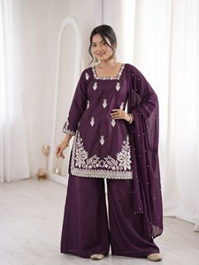 NOUVEAU DESIGNER ROMAN SILK TOP PALAZZO ET DUPATTA EN SOIE ROMAINE AVEC TRAVAIL GONFLEÉ ET GÉLÉNOUCHÉ - Product Image 2