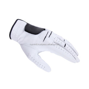 Gants de golf toutes saisons avec une forte adhérence et un tissu respirant, parfaits pour un swing stable et un confort continu sur le terrain - Product Image 3
