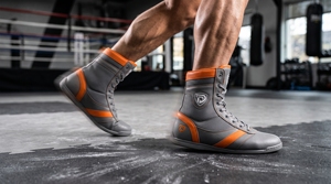Chaussures de boxe en cuir haut de gamme personnalisées Dumela International avec logo couleur sur mesure, taille personnalisée, durables, respirantes, toutes saisons - Product Image 4