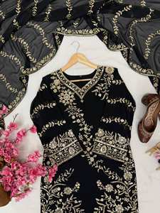 Salwar Kameez pakistaní bordado en negro y dorado con dupatta – Traje étnico de diseñador para mujer, ideal para bodas y fiestas. - Product Image 6