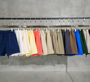 Shorts en molleton pour hommes en gros, avec logo personnalisé, en coton doux, pour le sport, la gym et les loisirs, fournis directement par l'usine - Product Image 5