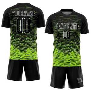 Uniforme de fútbol al por mayor hecho de poliéster ligero con tecnología de impresión resistente a la decoloración - Product Image 4