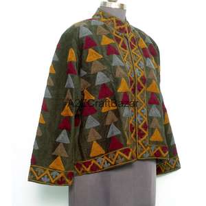 Chaqueta Acolchada 100% Cotrise con Bordado Floral, Cuello Mandarín, Botones, Forro a Rayas, Hecha a Mano, Ecológica, para Invierno y Verano - Product Image 4