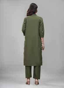 Ensemble Kurti en coton élégant avec pantalon pour femmes, vêtements ethniques confortables et élégants, vente en gros - Product Image 3